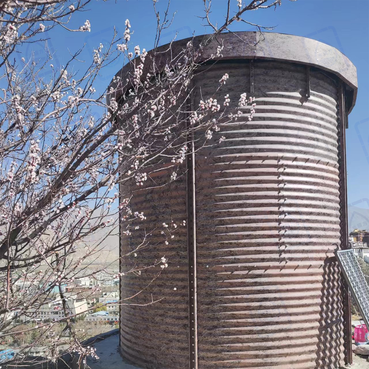革新水利存儲：探索未來感十足的“水膜方”裝配式蓄水池技術(shù)